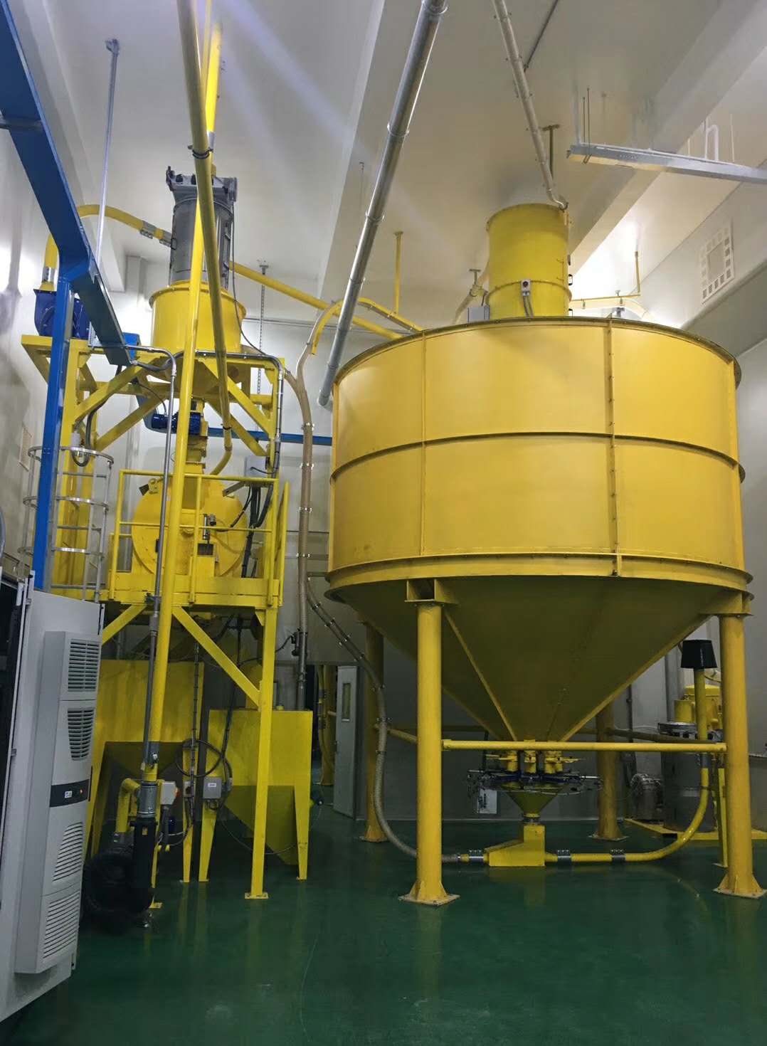 自動(dòng)破袋機(jī)